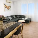 T&m Apartment Trogir