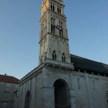 T&m Traù